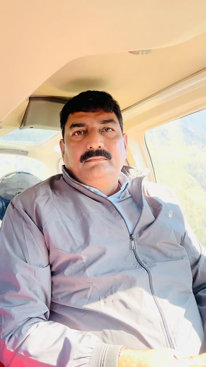 बाबा केदारनाथ के दर्शन ऐवम जल अभिषेक करके में धन्य हो गया।
जय केदारनाथ बाबा की।
#देवभुमि।
#केदारनाथ।
#हरहरमहादेव।