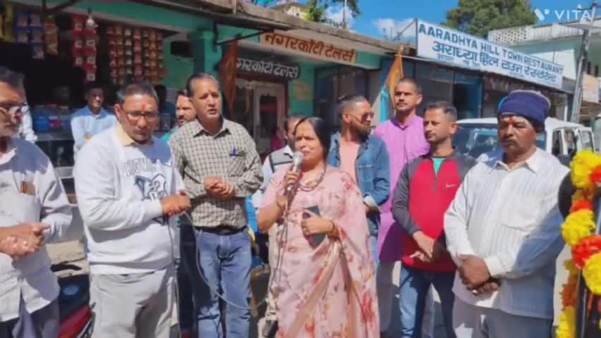 बग्वालीपोखर: जिला पंचायत अध्यक्ष उमा बिष्ट ने बगवाई मेले को स्वच्छ व सुंदर बनाने को भेजें दो मोबाइल टॉयलेट,मेला समिति ने जताया आभार।