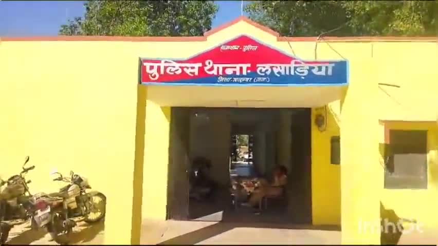 लसाडिया: धोलिया बोरिवीरी में आपसी कहासुनी के बाद पत्थर के हमले से एक महिला हुई घायल, लसाड़िया थाना पुलिस ने जांच शुरू की