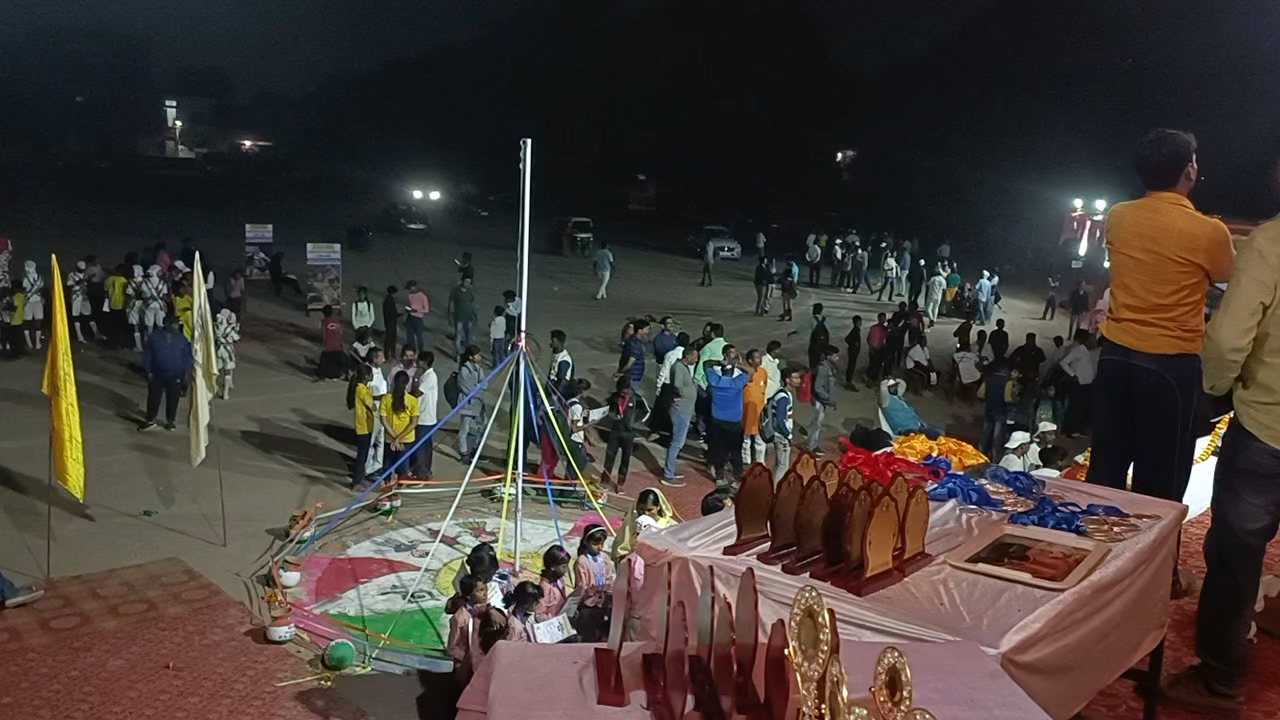 आठवीं मंडलीय बालकीड़ा प्रतियोगिता हुआ समापन मिर्जापुर ऑल ओवर चैंपियन द्वितीय भदोही तीसरे पायदान पर सोनभद्र#ताजाखबर न्यूज