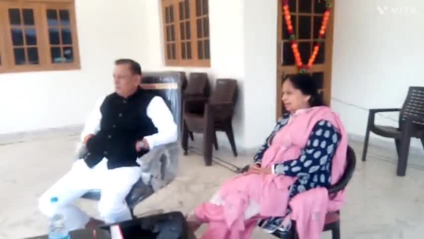 बग्वालीपोखर: विधायक मदनसिंहबिष्ट ने अपनेआवास बगवालीमनापोखर में की पत्रकारों संग बैठक, दी समस्त क्षेत्र वासियों को दीपावली की शुभकामना