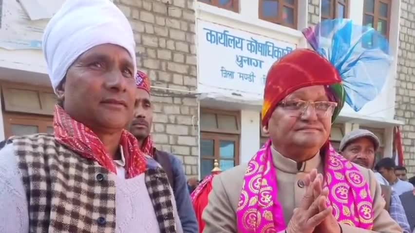 थुनाग: PCC महासचिव चेतराम ठाकुर ने रविवार को जिलास्तरीय सराज दीप उत्सव-2023 थुनाग का किया शुभारंभ,शोभायात्रा में भी लिया भाग