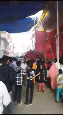 गया , तील्हा धर्मशाला स्थित मां काली की प्रतिमा गिरी ।। 
#gayabihar