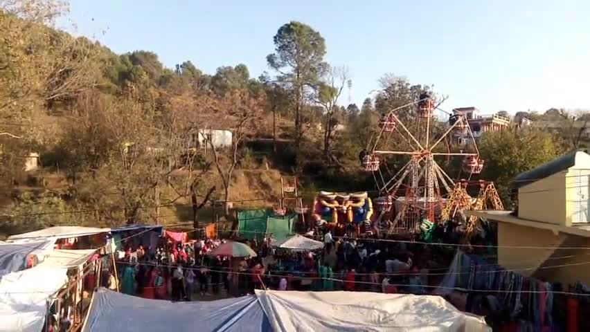 बग्वालीपोखर: बागवाली पोखर के तीन दिवसी बगवाई कौतिक का हुआ समापन, सांस्कृतिक कार्यक्रमों की रही धूम।