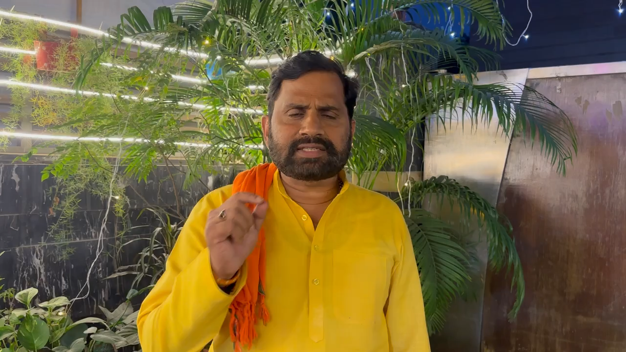 anthosh 

anthosh 

#छठपूजा
#जयछठीमैया
#पूर्वांचलमोर्चा
               नीरज तिवारी