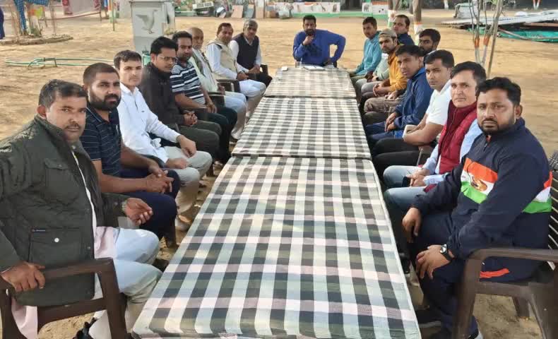 SYL पानी के धर्मयुद्ध को लेकर पूरे हरियाणे का करेंगें दौरा - डॉ #naveenjaihind

#SYL #पानी_का_धर्मयुद्ध #रोहतक #haryana #जयहिंदसेना #naveenjaihind