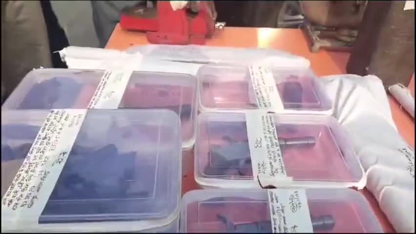 #मेरठ #में अवैध हथियार बनाने वाली फैक्ट्री पकड़ी गई #परतापुर# परतापुर में मेरठ पुलिस में बहुत बड़ी कामयाबी हासिल की
