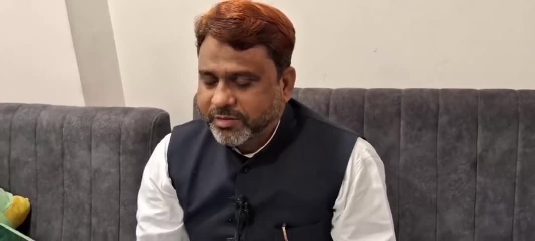अख्तरुल ईमान साहब, अपने फेसबुक आईडी हैक होने पर अपनी बात मीडिया के सामने रखा।

#abdulhannan #purnea