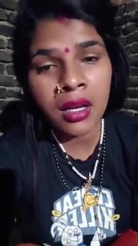 किन्नर के आशीर्वाद से आपको किसी चीज की कमी महसूस नही होगी।#kinnar #famouskinnar #transgender #lgbt #lgbtq #trans