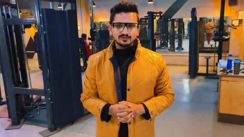#पैसे कमाने में इतना स्वार्थी मत हो जाए की लोगों की तकलीफ उनकी मदद उनका सहारा और उनका साथ देने का भी वक्त ना हो आपके पास तो मदद ज़रूर कीजिए उसका फायदा आपको ऊपर वाला देगा