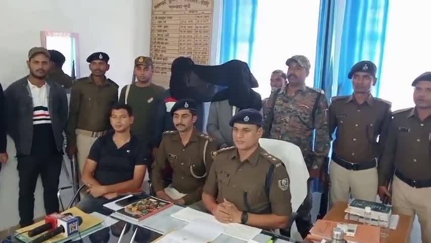 नानपुर: नानपुर थाना में दर्ज दो अलग अलग हत्या कांड के मामले में पुलिस दो आरोपी को गिरफ्तार कर न्यायिक हिरासत में भेज दिया है।