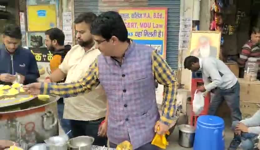 नानक जयंती पर प्रसाद वितरण किया #Azadaena #आजादसेना
