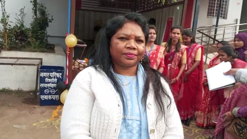 डिंडौरी: कलेक्टर श्रीविकासमिश्राकेनिर्देशनमेंराष्ट्रीय शहरीआजीविकामिशनकीस्वसहायतासमूहकी महिलाओंकेद्वाराचायनाश्ता व्यवस्था#रोजगार