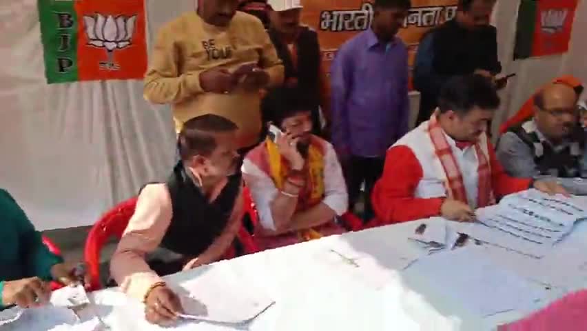 उत्तर मंडल एक के द्वारा आज मतदाता जागरूकता अभियान कैंप लगाया गया#नीरज बोरा,#cmyogi