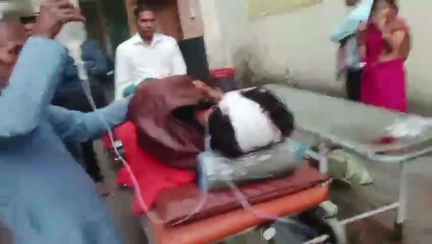 #abhi Kuchh der purv Madhepura Medical College Khabar Mili Ghayal avastha ki Jabra fat chuka hai unko yahan se Patna bhe