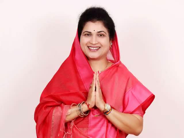 #MPCM
#मुख्यमन्त्री

समझ से परे है कि मध्यप्रदेश में मुख्यमन्त्री पद की दौड़, होड़, दावेदारी  #KrishnaGaurBJP क्यों नहीं