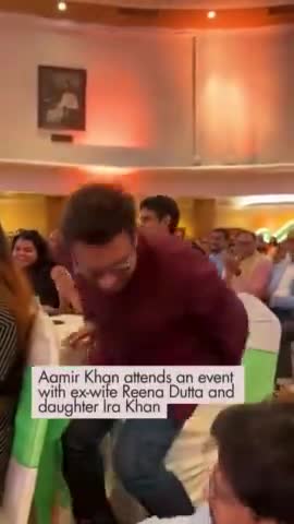 Watch | #AamirKhan sports new look, attends event with daughter #IraKhan, ex-wife #ReenaDutta 

He was felicitated at th