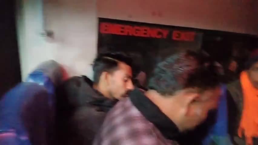 प्रदेश सरकार का एक बर्ष पूर्ण होने पर ग्राम पंचायत सेगल और दुमट् बेहली के लोग धर्मशाला में भाग लेने जाते रिपोर्ट दिलेराम