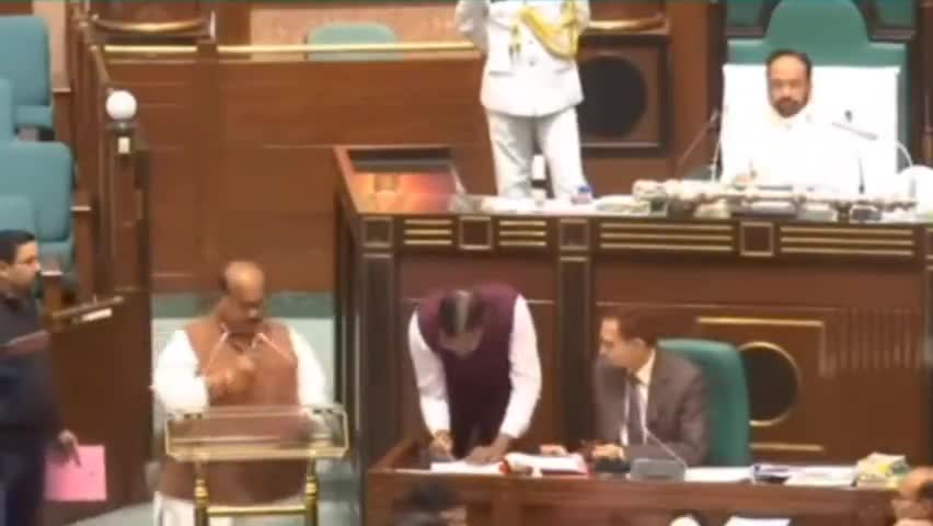 टीकमगढ़: नवनिर्वाचित विधायक श्री यादवेंद्र सिंह ने ली विधानसभा में शपत #oathceremony_mp #utshav_babu  #election ्शन#mp #chunao
