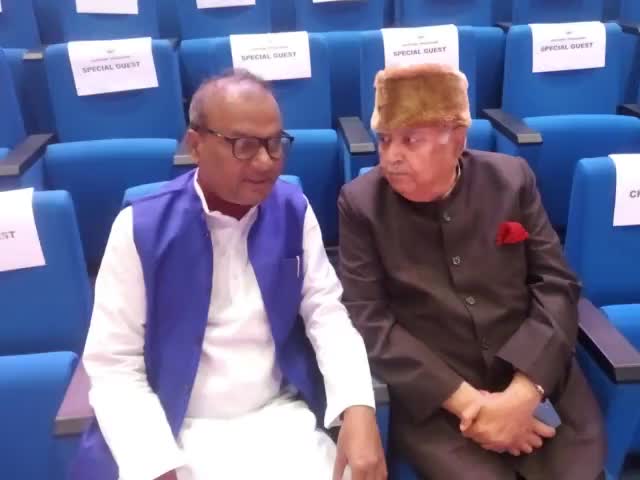 राजपा अध्यक्ष #उपेंद्र# साहनी #एवं मथुरा के पूर्व सांसद राजा मानेंद्र सिंह से दिल्ली के Ambedkar international center ke Bheem sabhagar mein मुलाकात किया।