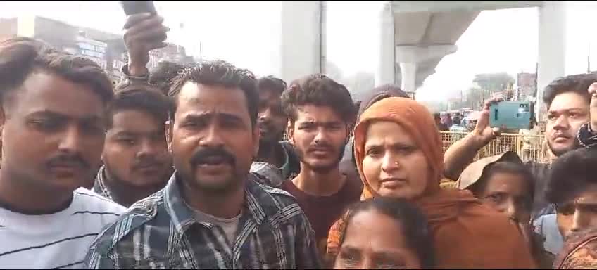 लखनऊ अकबरनगर में कई सालों से रह रहे लोगो का दर्द सुनिये सबसे एक ही सवाल है कहा जाए #lucknowcity