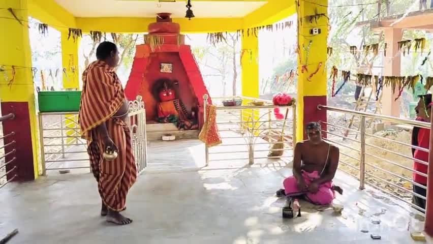 ଭୁବନ: ମାର୍ଥାପୁର ବାଲୁଙ୍କେସ୍ୱର୍ ମନ୍ଦିର ରୁ ଚୋରି ପୋଲିସ ତଦନ୍ତ ଆରମ୍ଭ