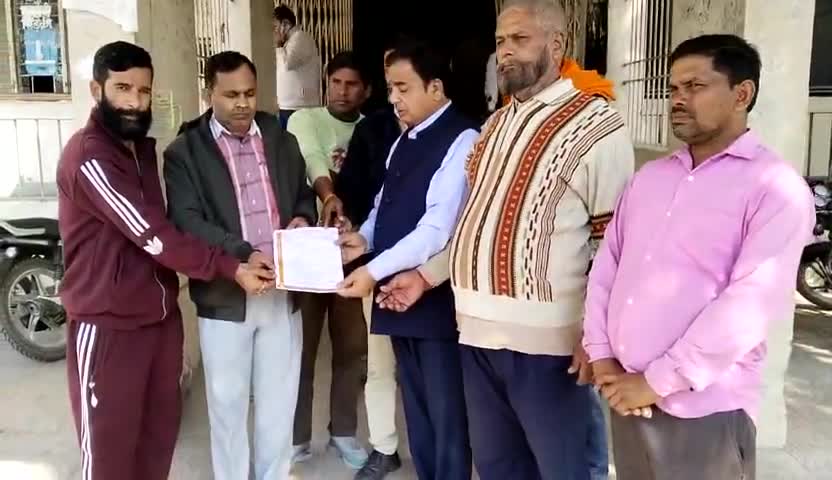 हिन्द मजदूर सभा के प्रदेश अध्यक्ष v #एकम sanatan भारत दल के संरक्षक ₹वेद प्रकाश विद्यार्थी जी को धमकी के विरोध में ज्ञापन