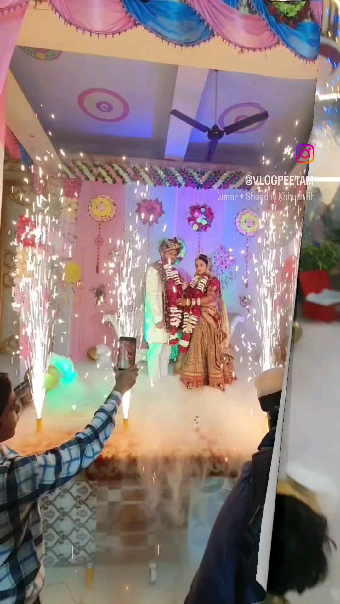 MUBARAK HO SHADI
#SHADI
#WEEDING
#VIRAL
#trendingreels #weddingcouture #shadi #bridalgown #dulhan #dulhaanddulhan