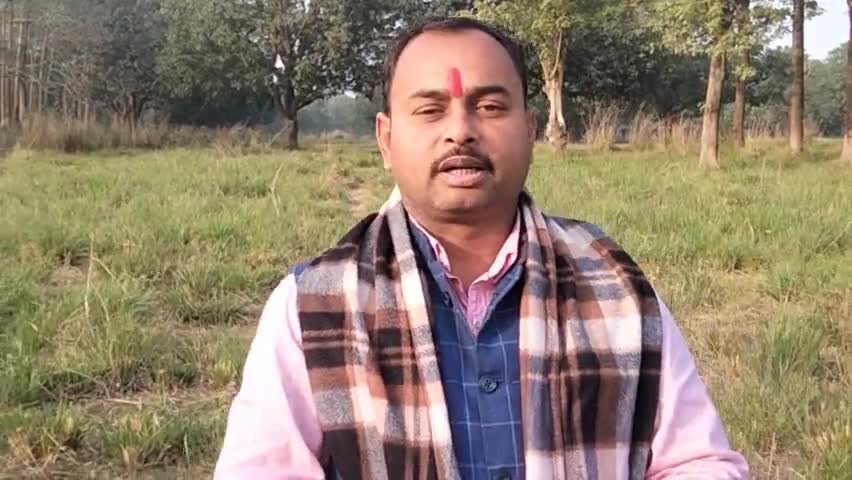 “ *यह साल उन सभी लक्ष्यों और सपनों को पूरा करने का अच्छा अवसर हों, जो पिछले वर्ष में अधुरा थे। इसी शुभकामना के साथ आपको और आपके पूरे परिवार को नव वर्ष की हार्दिक बधाई* #Happy_New_Year ” 

“ *आपको नए साल की बहुत बहुत बधाई*। *