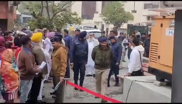 #हरियाणा# के# गृहमंत्री #अनिल #ब झज्जर में पहुंचे खुला दरबार लगाया जाए के अंदर लोगों की समस्या का समाधान किया