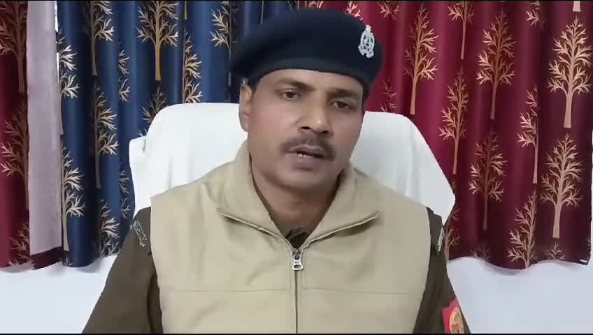 खाकी वर्दी पहनकर पत्रकारों पर दरोगा जी जुल्म कर  रहे हैं सीओ सिटी बिधूना द्वारा दी गई वाइट
#औरैयापुलिस#