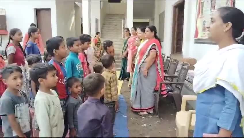 देश भक्ति गीत 
#दर्पण_रोटी_बैंक