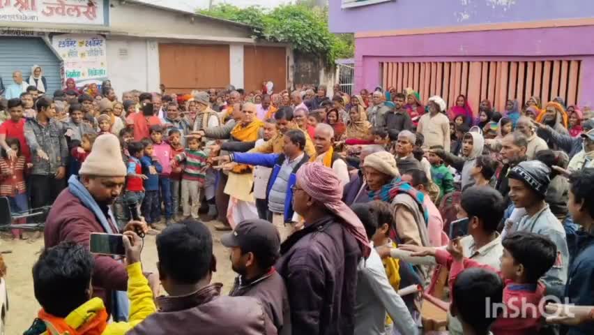 बिस्फी: भैरवा एवं पतौना में 'विकसित भारत संकल्प यात्रा' के रथ का हुआ भव्य स्वागत, विधायक ने केंद्र सरकार के कार्य गिनाए