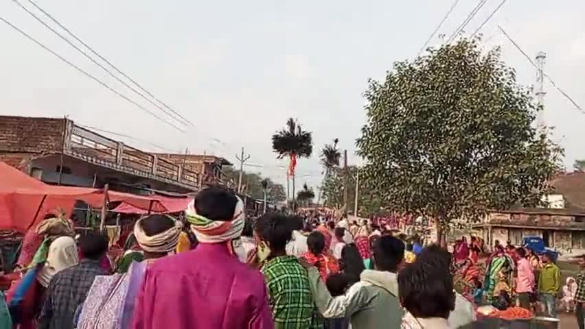 डिंडौरी: मानिकपुर मड़ ई में चंण्डी ब्याही बजार ग्वालो ने किया नाच लाठी खेल कर दिखाया #उत्साह