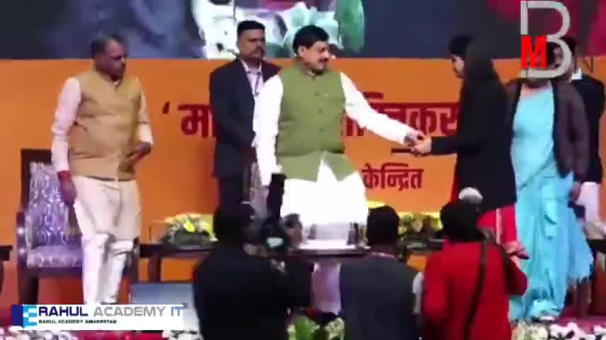 आज 1.29 करोड़ लाड़ली बहनों को बैंक खाते में  पैसे डाल दिए गए हैं #लाडली_बहन_योजना #cmmohanyadav  #mpnews #Rahul_Soni