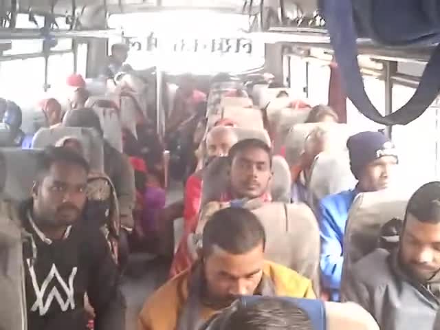 13 जनवरी लखनऊ रैली जाते हुए निषाद पार्टी के लोग करेरू सोहावल अयोध्या बस से जाते हुए लोग