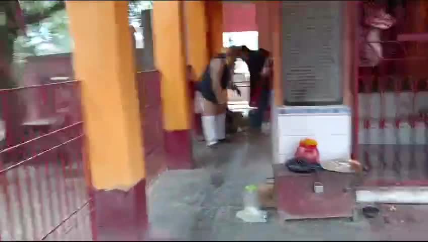 आज आदरणीय प्रधानमंत्री श्री Narendra Modi जी के आह्वान पर #SwachhTeerth अभियान  राम भक्तों के साथ सहार प्रखंड के छोटकी खंडाव महावीर मंदिर के सफाई