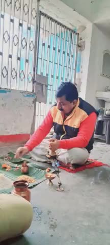 आज मकर संक्रांति के अवसर पर अपने पिता स्व. चतुरानंद झा जी को तिल, चिल्लोर,वस्त्र ,शाल,पादुका सहित अन्न आदि अर्पण किया।
सभी पूर्वज हम सभी परिवार जनों पर कृपा की वर्षा करे।
#मकर_संक्रांति #नव_वर्ष 
BJP Bihar
