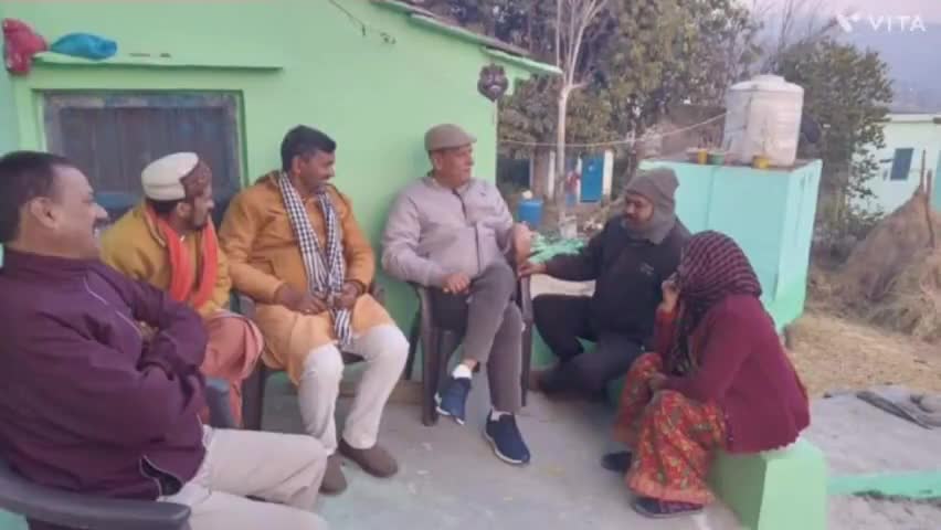 बग्वालीपोखर: विधानसभा द्वाराहाट के विधायक मदन सिंह बिष्ट ने किया गृह क्षेत्र रावल शेरा में भ्रमण, लोगों से की चर्चा।