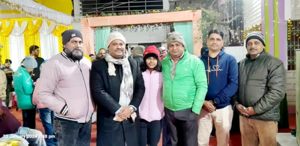 #मोतिहारी
अमर छतौनी में डॉ.संजय कुमार सिंह जी के पुत्री के शादी पूर्व पूजा मटकोर सह प्रीति भोज में सम्मिलित हुए।
Dr.Deepak kumar
Dr.Deepak kumar