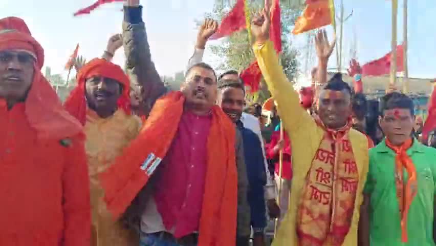 श्री राम शोभा यात्रा ग्राम धनहारा, भरेचनगर में केंद्रीय महासचिव श्री तिवारी महतो जी के साथ शामिल हुए। #शोभायात्रा
 #Ram