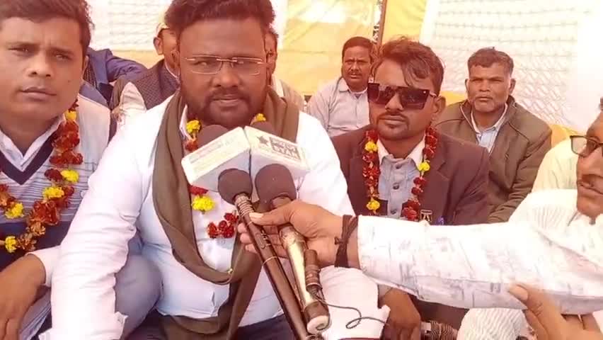 धारना प्रदर्शन पर बैठे कांग्रेस नेता पंकज कुशवाहा जी ने कहां #mpnews #maiharnews #mp #video #rajendrakushwaha