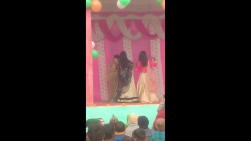 कासिमाबाद: कासिमाबाद क्षेत्र के एमबीडी इंटर कालेज उरहा जगदीशपुर  गणतंत्र दिवस का कार्यक्रम धूम धाम से मनाया गया