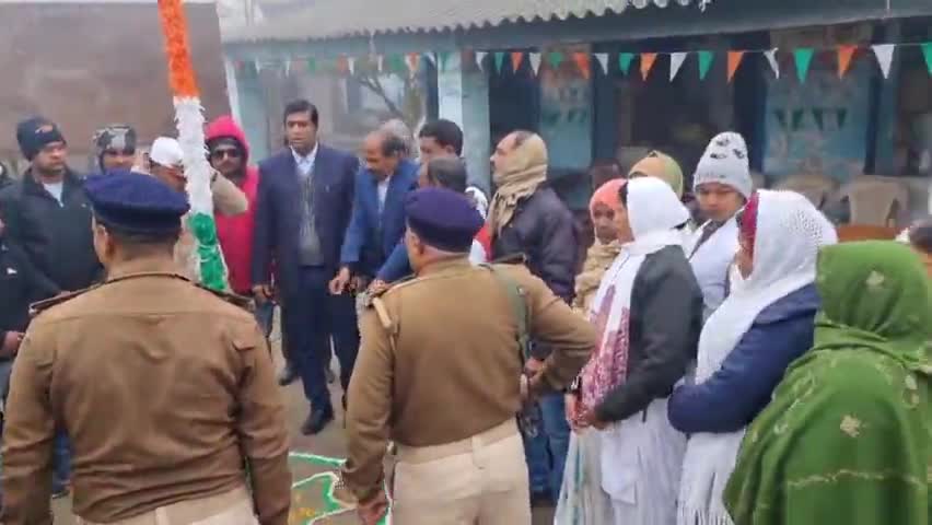 सलखुआ: पीएचसी बनमा ईटहरी में हर्षोल्लास व धूमधाम से मनाया गया गणतंत्र दिवस