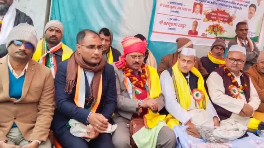 पहाड़पुर: चिंतामनपुर के महादलित बस्ती में गणतंत्र दिवस के अवसर पर किया गया ध्वजारोहण