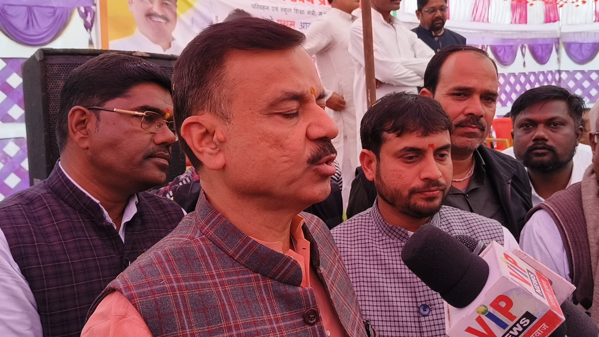 ग्राम बँधा पधारे स्कूल व परिवहन मंत्री श्रीराव उदयप्रताप सिंह जी ने पत्रकारों के सवालों का दिया जबाब #Sainkheda #BJPMP