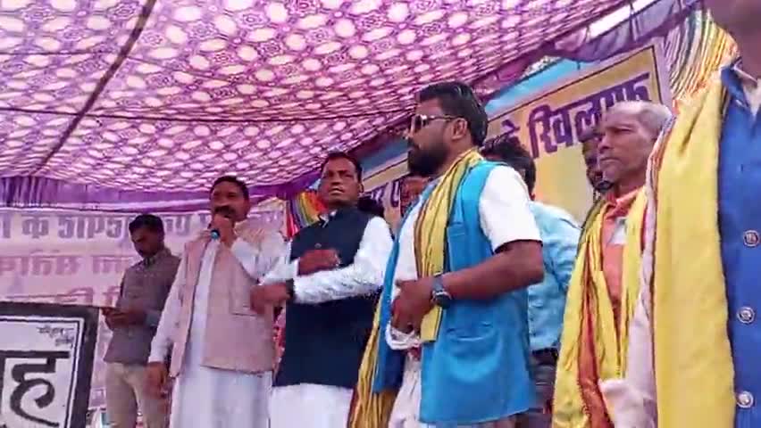 डिंडौरी: भ्रष्टाचारके खिलाफजनपदअध्यक्षोंनेरखी अपनीमांगजिलाप्रशासनसेसंकल्पयात्राविकास यात्राके बदलेनिर्माणकार्यों कीस्वीकृतकी#मांग