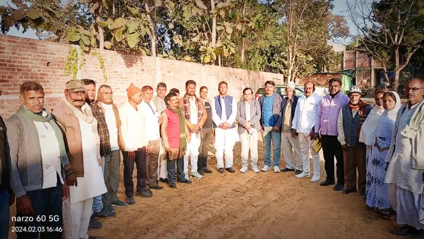 #चेनारी प्रखण्ड के सरवर जी के मार्केट मे BSP कैडर क्लास
में उपस्थित हुए