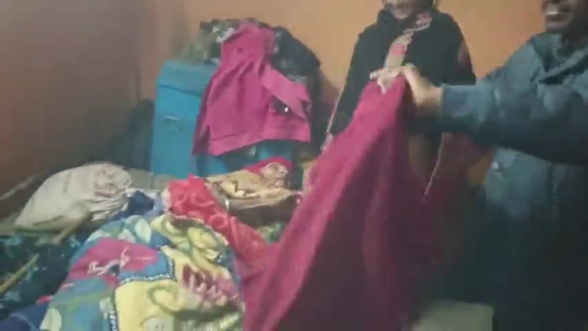 लोगों की सुन रहा हूँ, भावनाओं को समझ रहा हूँ, प्रयास है मुश्किल और तकलीफ को आसान बनाने का।
#कम्बल_वितरण #कार्यक्रम