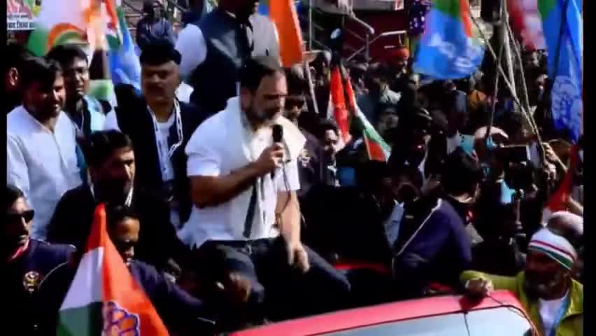 👉कांग्रेस ने हमेशा #आदिवासियों के जल-जंगल-जमीन की रक्षा की है और करती रहेगी। हम आपके साथ खड़े हैं RahulGandhi जी